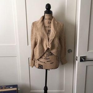 Tan cardigan w/button front